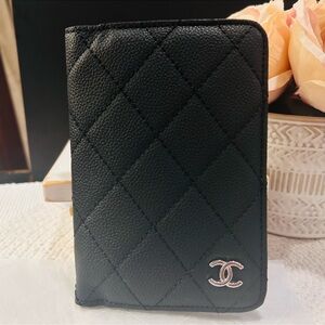 Chanel Beauté GWP Passport Holder CC in Silver *Please read Description*